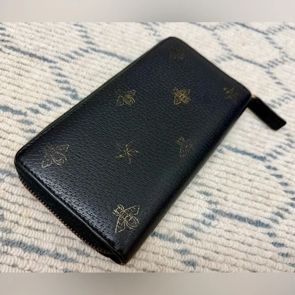 GUCCI Unisex Black & Gold Animalier Bee & Star Round Zip Long Wallet/Clutch - Picture 6 of 16